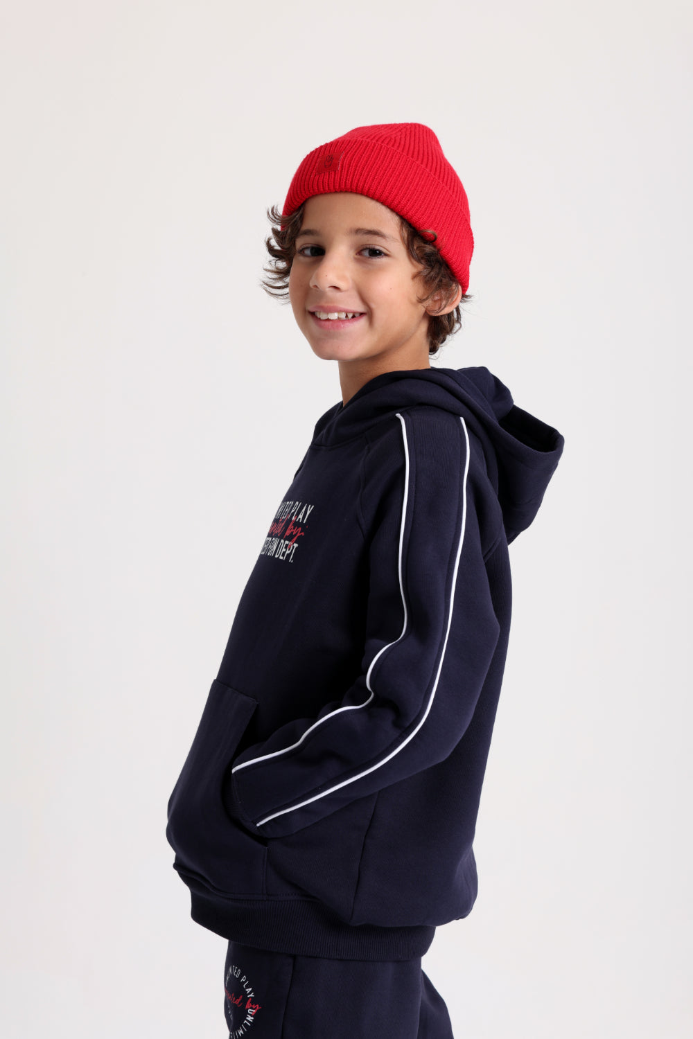 unisex cozy blend beanie – red with victory sign print