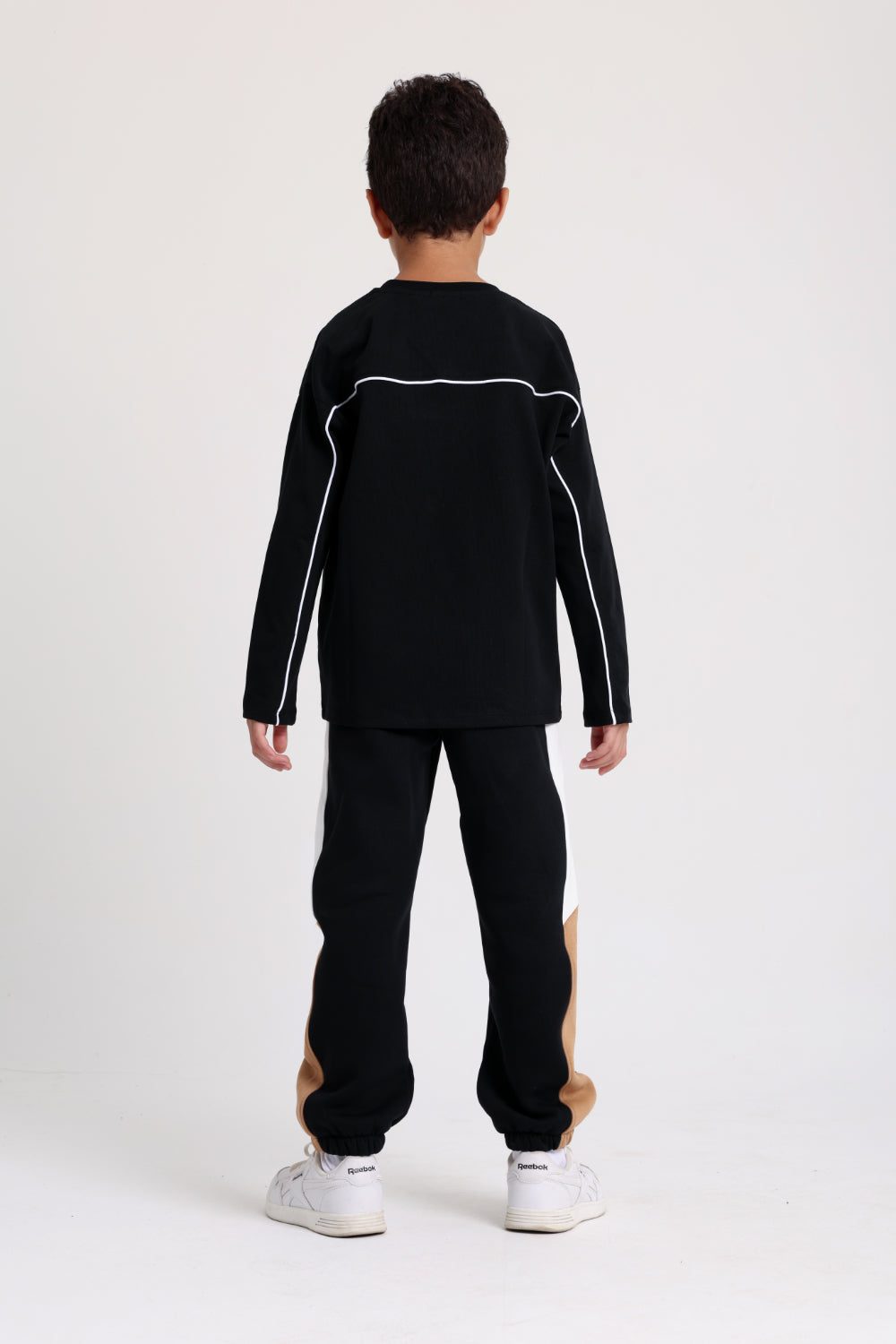 unisex cotton t-shirt black with white line print