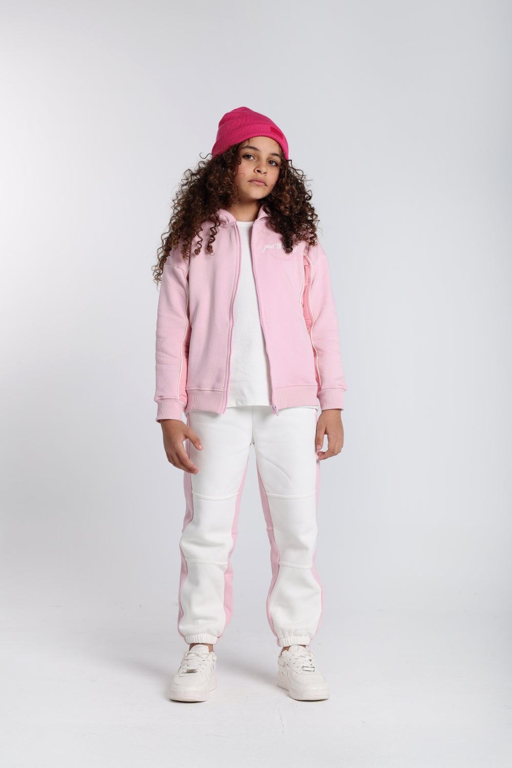girls cotton sweat pants – offwhite & pink