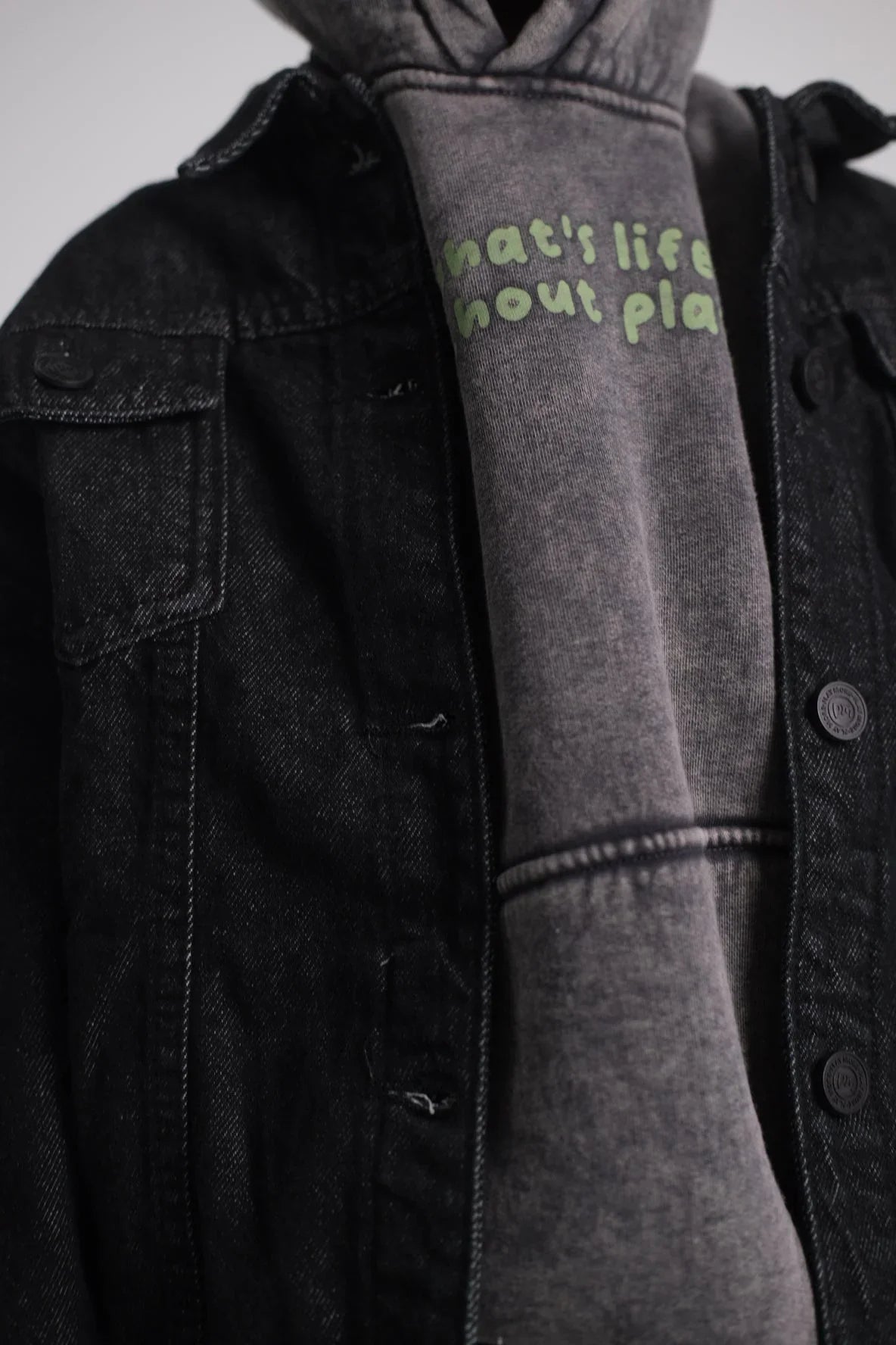 unisex black long-sleeved jean jacket - playmore