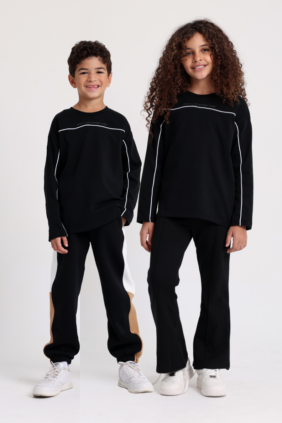 unisex cotton t-shirt black with white line print