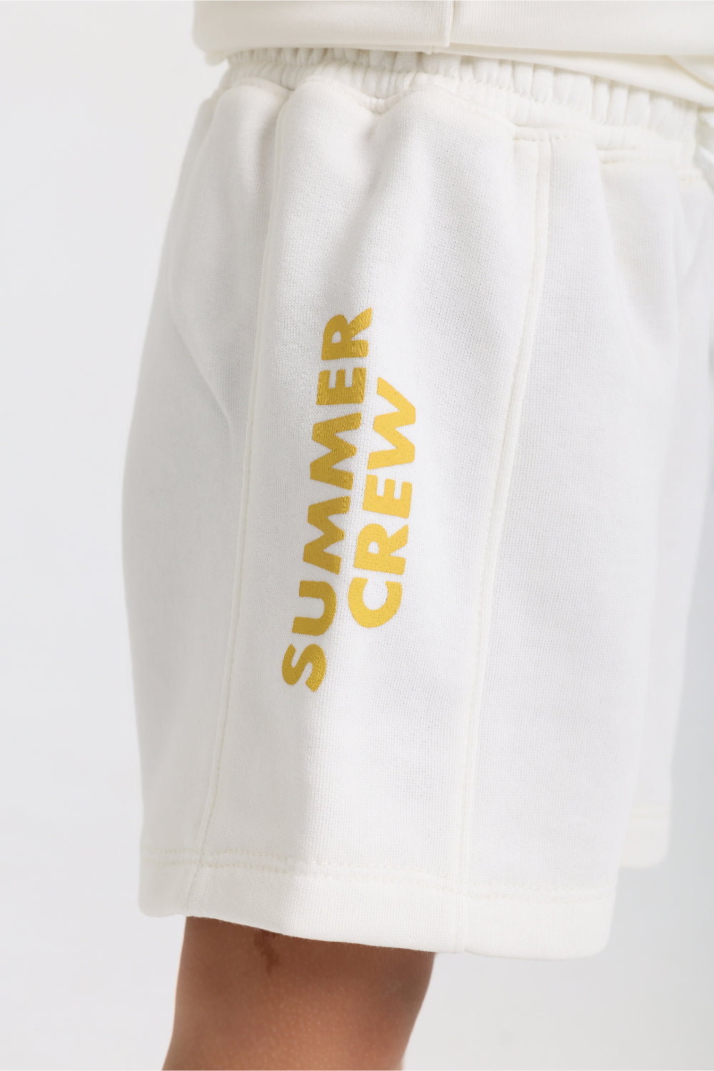 unisex baby cotton short – off-white with "summer crew" print