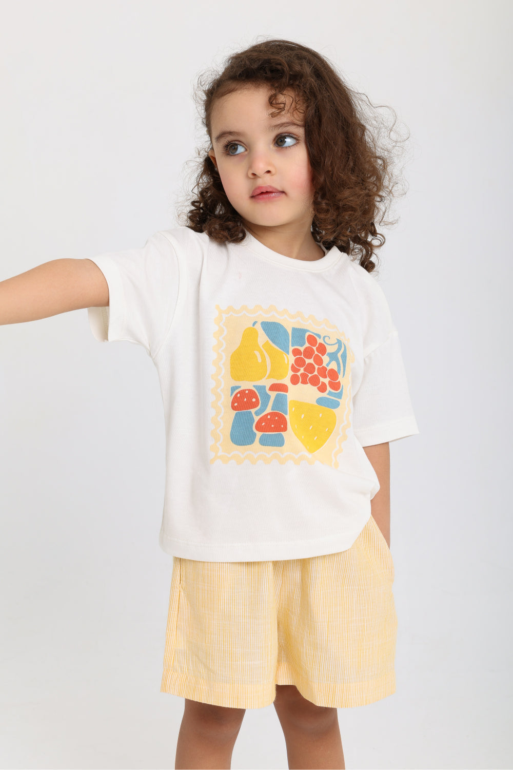 unisex baby cotton outfit set – off-white & yellow printed